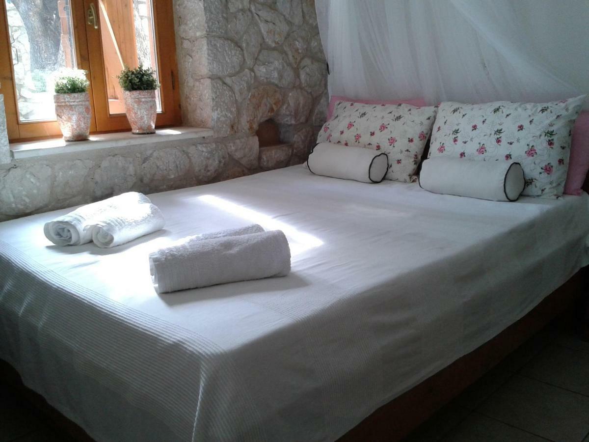 Villa Christianna Studios Ayios Nikitas Luaran gambar
